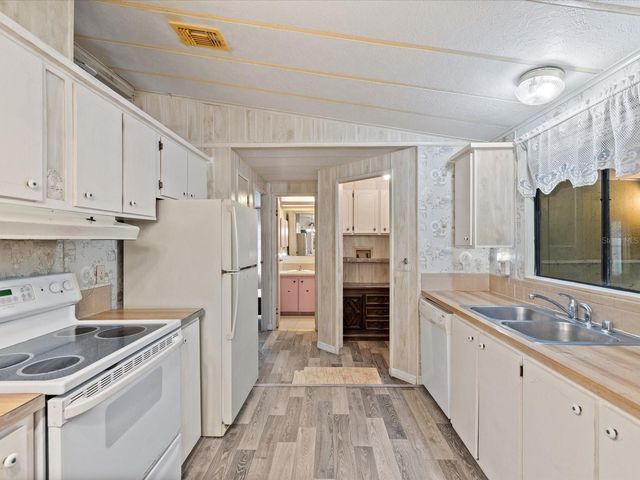 17718 ROCKLEDGE AVENUE, Spring Hill, FL 34610