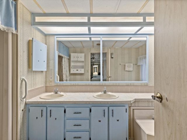 17718 ROCKLEDGE AVENUE, Spring Hill, FL 34610