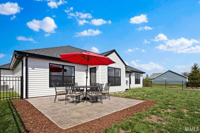 9086 Matthew Spring Run, New Haven, IN 46774