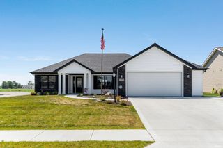 9086 Matthew Spring Run, New Haven, IN 46774