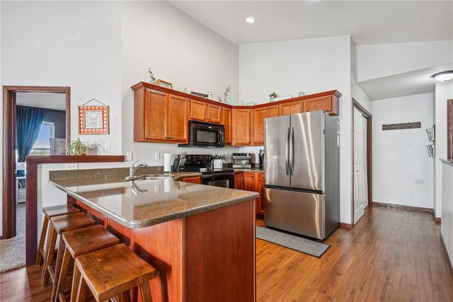 142 Brighton Circle SW, Cedar Rapids, IA 52404