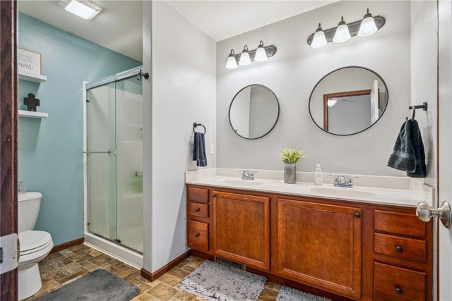 142 Brighton Circle SW, Cedar Rapids, IA 52404