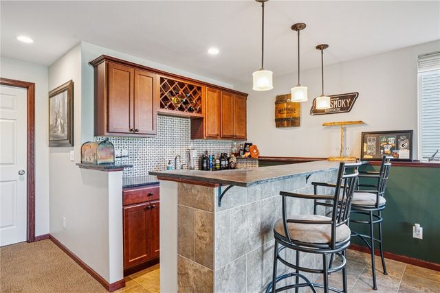 142 Brighton Circle SW, Cedar Rapids, IA 52404