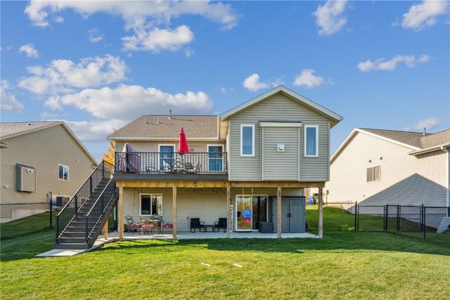 142 Brighton Circle SW, Cedar Rapids, IA 52404