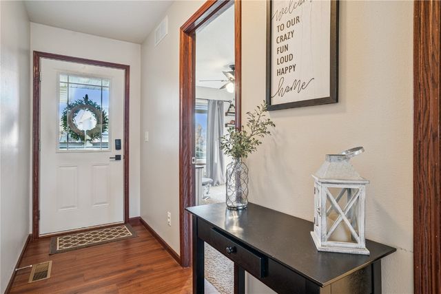 142 Brighton Circle SW, Cedar Rapids, IA 52404