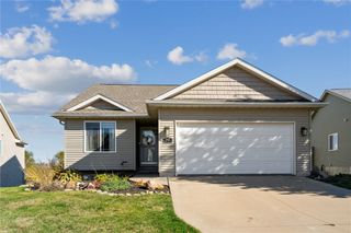 142 Brighton Circle SW, Cedar Rapids, IA 52404
