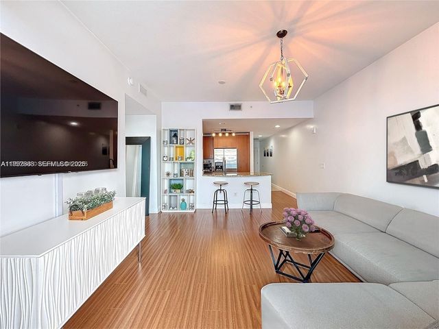 1945 S Ocean Dr 605, Hallandale Beach, FL 33009