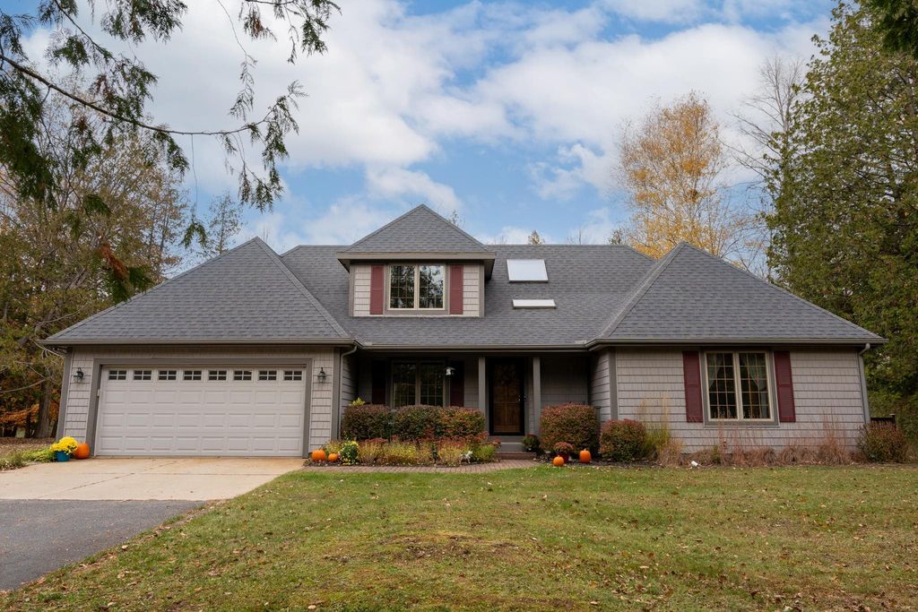 1416 Bruder Drive, Mount Pleasant, MI 48858