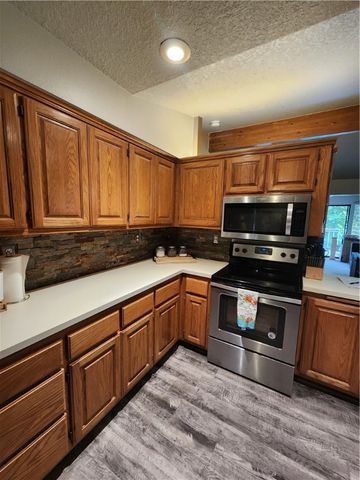 6 Condry Lane, Bella Vista, AR 72714