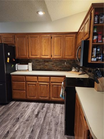 6 Condry Lane, Bella Vista, AR 72714