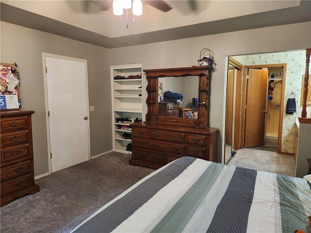 6 Condry Lane, Bella Vista, AR 72714