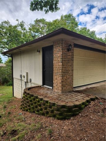 6 Condry Lane, Bella Vista, AR 72714