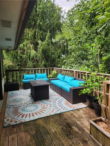 6 Condry Lane, Bella Vista, AR 72714