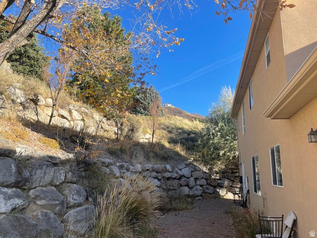 937 WINDSOR LN, Bountiful, UT 84010