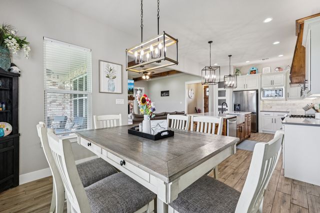 821 Cheyenne Trail, Trenton, TX 75490