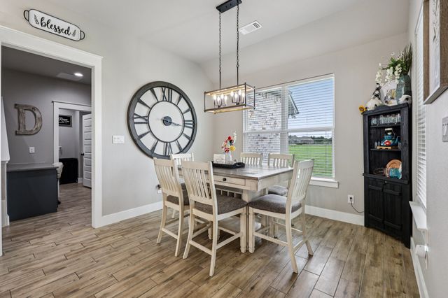 821 Cheyenne Trail, Trenton, TX 75490