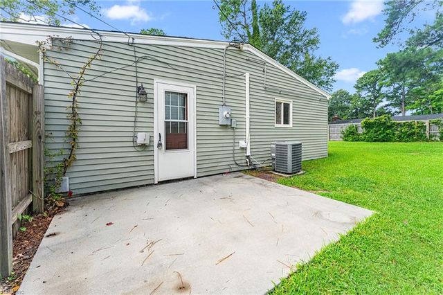 213 Remus LN, Virginia Beach, VA 23452