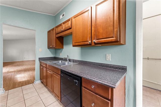 213 Remus LN, Virginia Beach, VA 23452