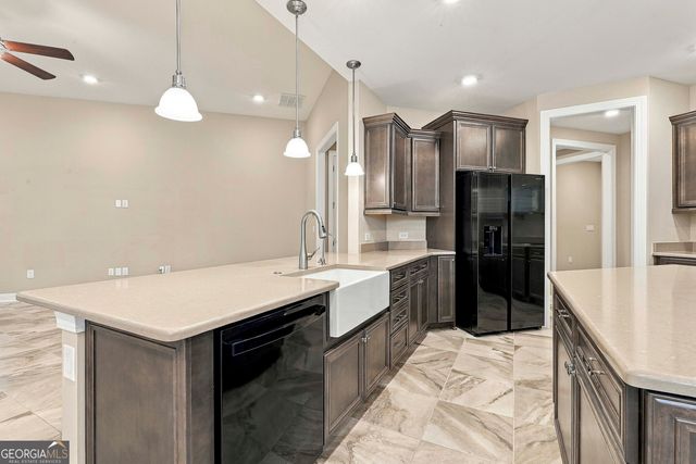 122 Cottonwood Circle, Peachtree City, GA 30269