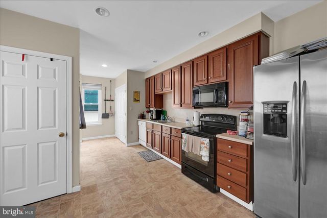942 PIKE ST, Reading, PA 19604