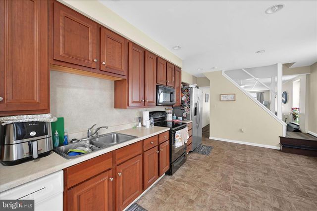 942 PIKE ST, Reading, PA 19604