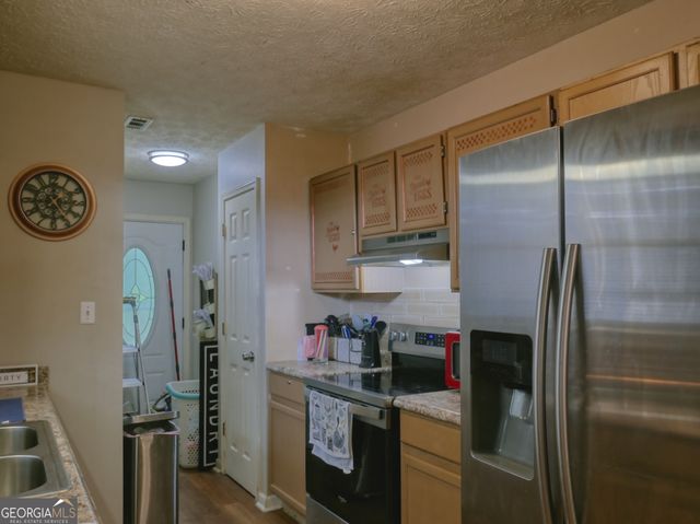 107 Honeysuckle Lane, Stockbridge, GA 30281