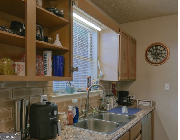 107 Honeysuckle Lane, Stockbridge, GA 30281