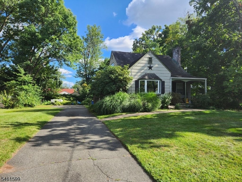284 Manning Ave, North Plainfield Boro, NJ 07060 — photo 2