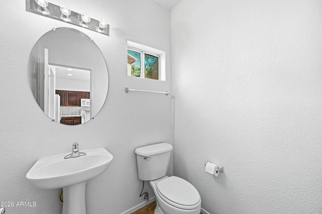 5209 W Shaw Butte Drive, Glendale, AZ 85304