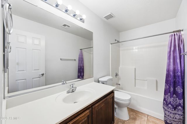 5209 W Shaw Butte Drive, Glendale, AZ 85304