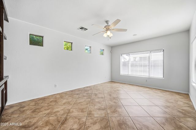 5209 W Shaw Butte Drive, Glendale, AZ 85304