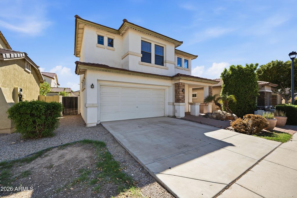 5209 W Shaw Butte Drive, Glendale, AZ 85304