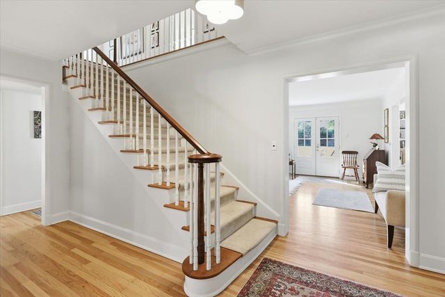 1228 E Overbluff Rd, Spokane, WA 99203