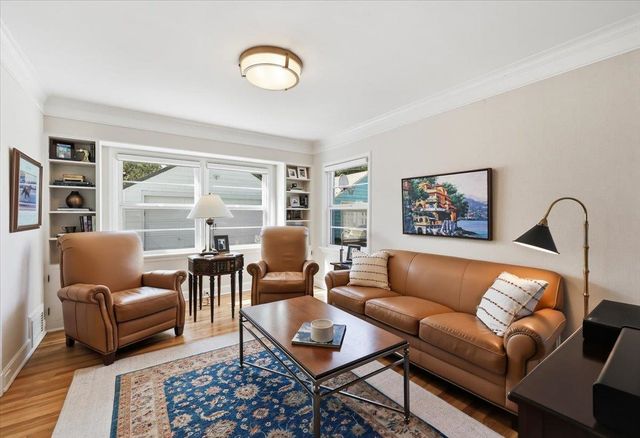 1228 E Overbluff Rd, Spokane, WA 99203