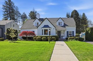 1228 E Overbluff Rd, Spokane, WA 99203