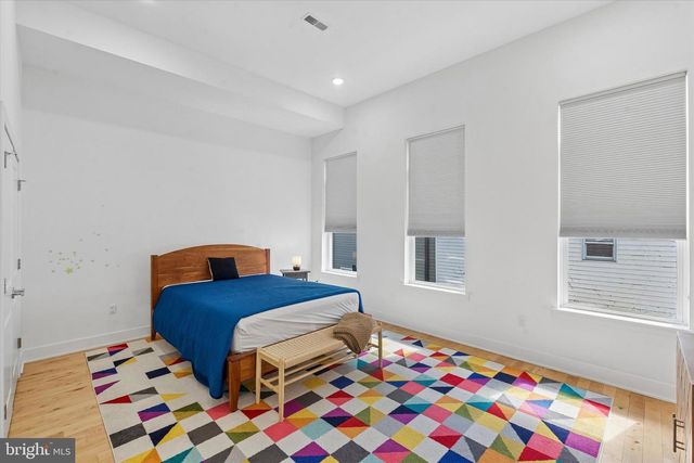 2720 W CABOT ST, Philadelphia, PA 19121