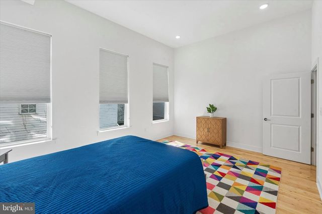 2720 W CABOT ST, Philadelphia, PA 19121