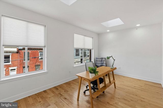 2720 W CABOT ST, Philadelphia, PA 19121