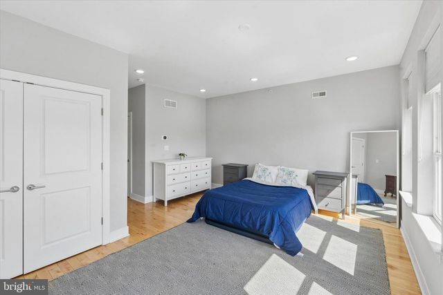 2720 W CABOT ST, Philadelphia, PA 19121