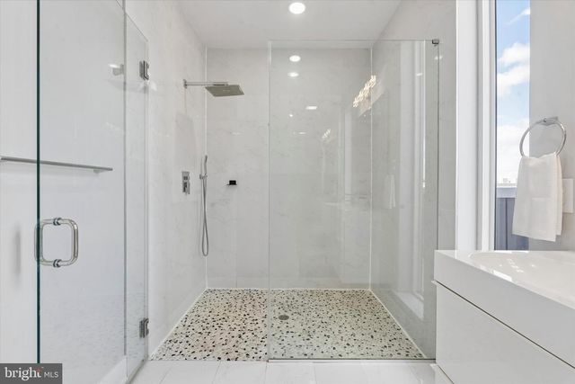 2720 W CABOT ST, Philadelphia, PA 19121