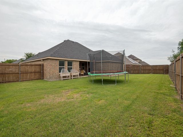 510 Woodhaven Drive, Waxahachie, TX 75165