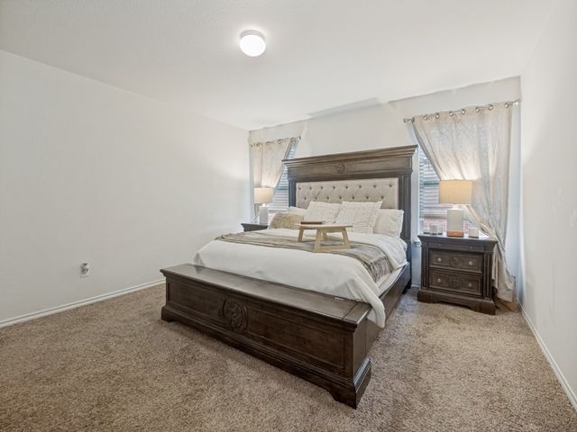 510 Woodhaven Drive, Waxahachie, TX 75165