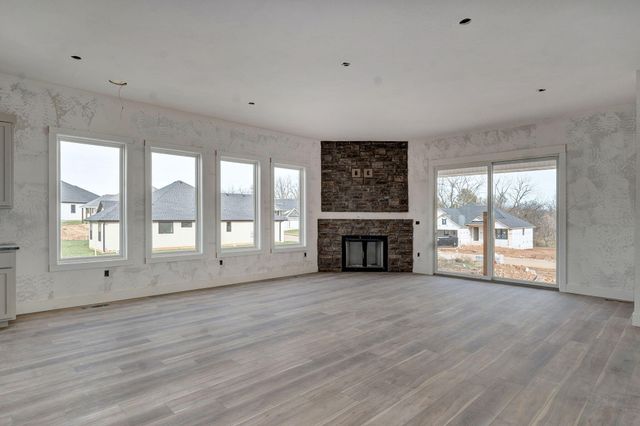 2929 W Marty Street, Springfield, MO 65810