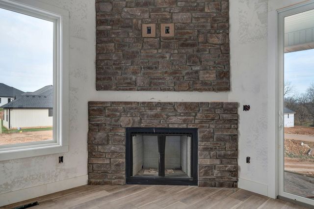 2929 W Marty Street, Springfield, MO 65810