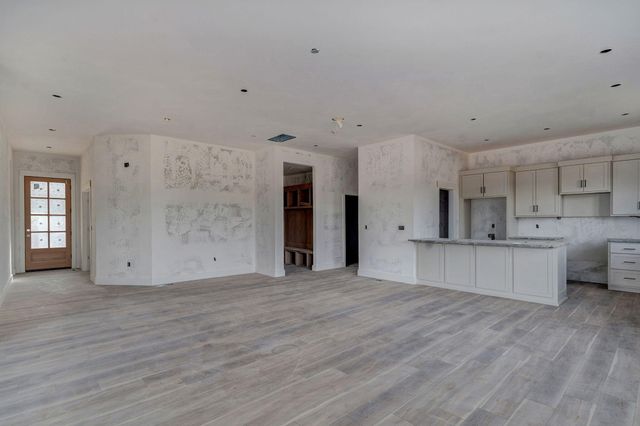 2929 W Marty Street, Springfield, MO 65810