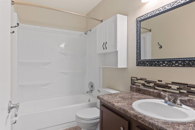 1292 Deblin Dr, Miami Twp, OH 45150