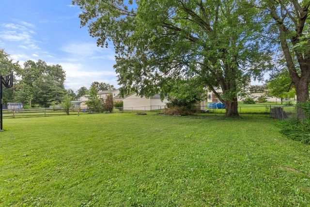 1292 Deblin Dr, Miami Twp, OH 45150