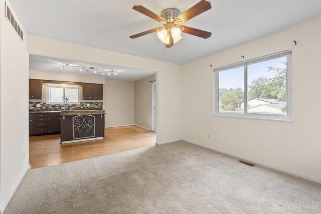 1292 Deblin Dr, Miami Twp, OH 45150