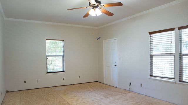 213 County Road 2320, Telephone, TX 75488