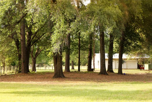213 County Road 2320, Telephone, TX 75488